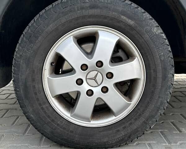 Белый Мерседес Sprinter, объемом двигателя 2.99 л и пробегом 228 тыс. км за 13900 $, фото 4 на Automoto.ua