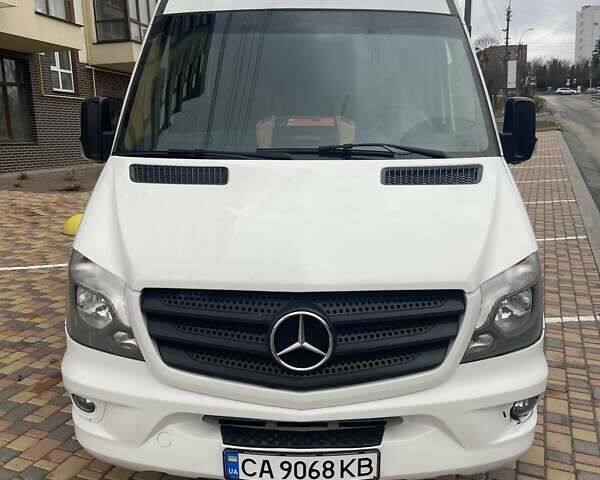 Белый Мерседес Sprinter, объемом двигателя 2.15 л и пробегом 735 тыс. км за 19500 $, фото 12 на Automoto.ua