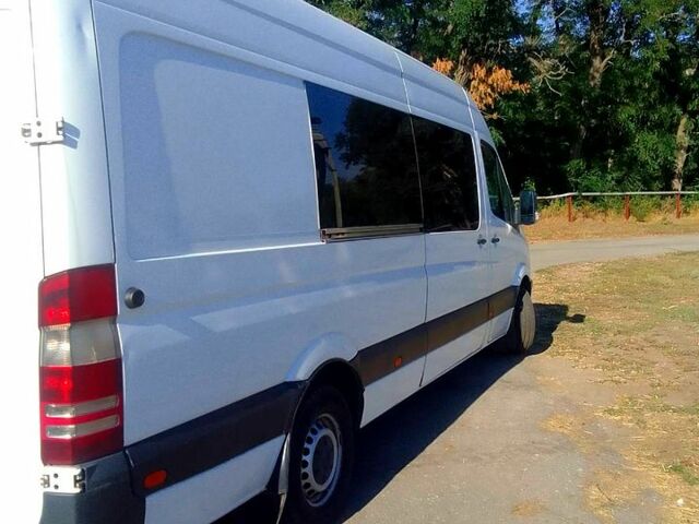 Белый Мерседес Sprinter, объемом двигателя 2.1 л и пробегом 385 тыс. км за 9700 $, фото 5 на Automoto.ua