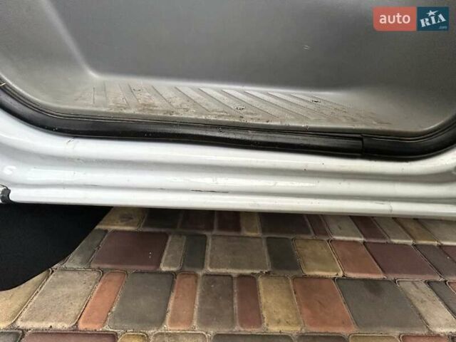 Білий Мерседес Sprinter, об'ємом двигуна 3 л та пробігом 570 тис. км за 16000 $, фото 10 на Automoto.ua