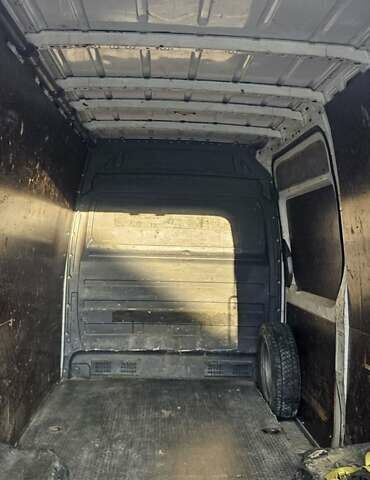 Белый Мерседес Sprinter, объемом двигателя 0 л и пробегом 373 тыс. км за 10500 $, фото 7 на Automoto.ua