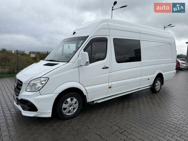 Белый Мерседес Sprinter, объемом двигателя 3 л и пробегом 700 тыс. км за 20488 $, фото 5 на Automoto.ua