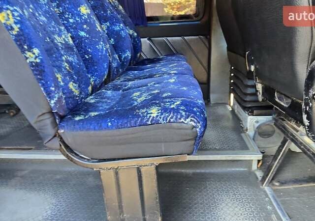 Белый Мерседес Sprinter, объемом двигателя 2.7 л и пробегом 500 тыс. км за 10799 $, фото 30 на Automoto.ua