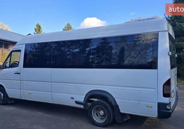 Белый Мерседес Sprinter, объемом двигателя 2.7 л и пробегом 500 тыс. км за 10799 $, фото 13 на Automoto.ua