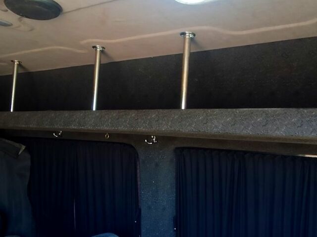 Белый Мерседес Sprinter, объемом двигателя 2.1 л и пробегом 385 тыс. км за 9700 $, фото 10 на Automoto.ua