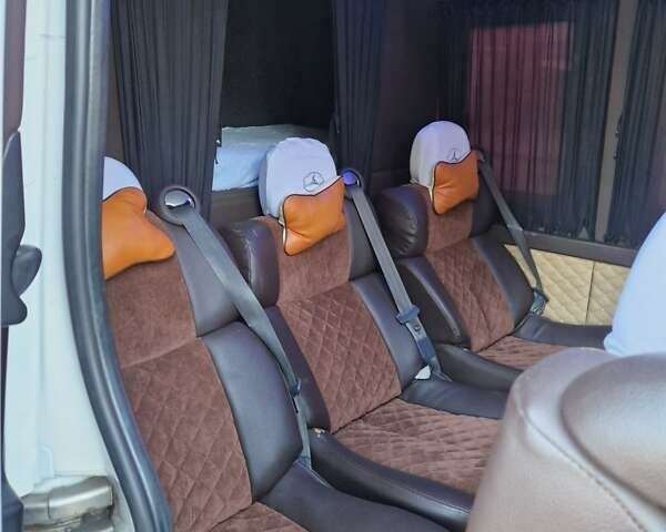 Белый Мерседес Sprinter, объемом двигателя 2.7 л и пробегом 950 тыс. км за 16399 $, фото 9 на Automoto.ua