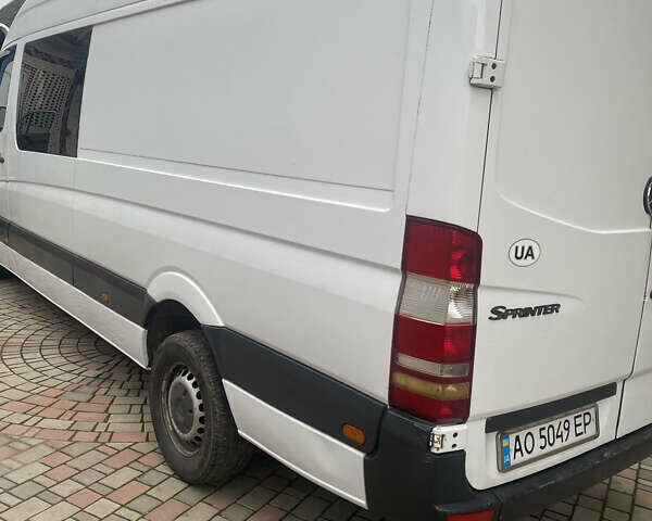 Білий Мерседес Sprinter, об'ємом двигуна 2.2 л та пробігом 306 тис. км за 9500 $, фото 2 на Automoto.ua