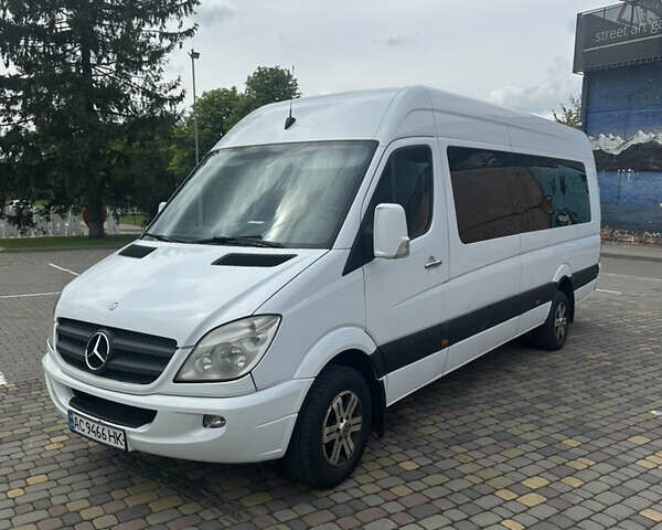 Білий Мерседес Sprinter, об'ємом двигуна 2.15 л та пробігом 498 тис. км за 14700 $, фото 2 на Automoto.ua