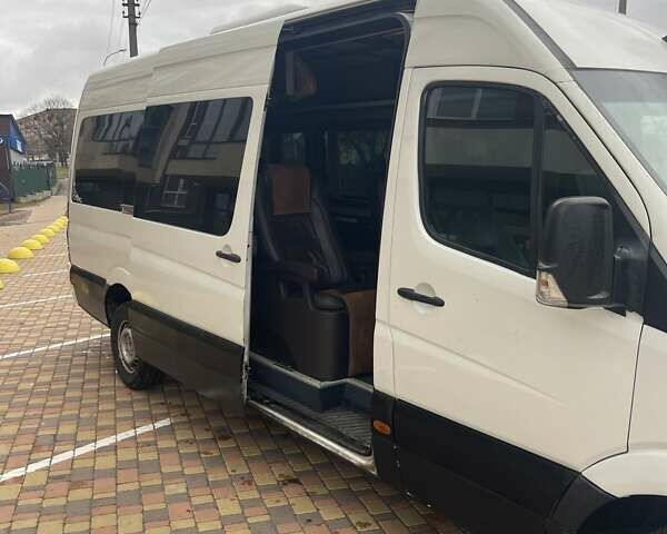 Белый Мерседес Sprinter, объемом двигателя 2.15 л и пробегом 735 тыс. км за 19500 $, фото 10 на Automoto.ua