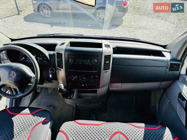 Білий Мерседес Sprinter, об'ємом двигуна 2.15 л та пробігом 550 тис. км за 12800 $, фото 13 на Automoto.ua