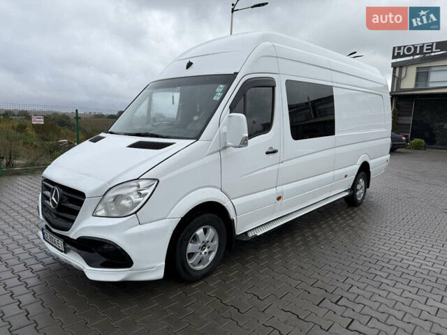 Белый Мерседес Sprinter, объемом двигателя 3 л и пробегом 700 тыс. км за 20488 $, фото 6 на Automoto.ua