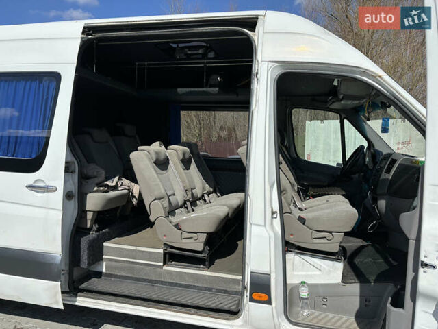Белый Мерседес Sprinter, объемом двигателя 2.99 л и пробегом 802 тыс. км за 14950 $, фото 3 на Automoto.ua