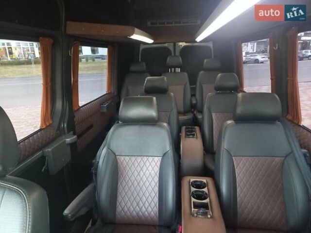Белый Мерседес Sprinter, объемом двигателя 2.9 л и пробегом 296 тыс. км за 17000 $, фото 3 на Automoto.ua