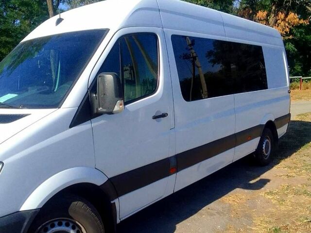 Белый Мерседес Sprinter, объемом двигателя 2.1 л и пробегом 385 тыс. км за 9700 $, фото 2 на Automoto.ua