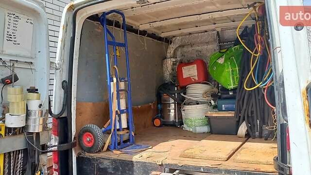 Белый Мерседес Sprinter, объемом двигателя 2.1 л и пробегом 417 тыс. км за 9300 $, фото 9 на Automoto.ua