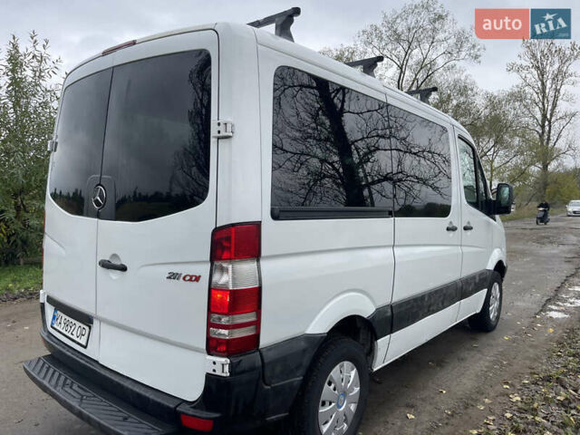 Белый Мерседес Sprinter, объемом двигателя 2.15 л и пробегом 380 тыс. км за 5699 $, фото 1 на Automoto.ua