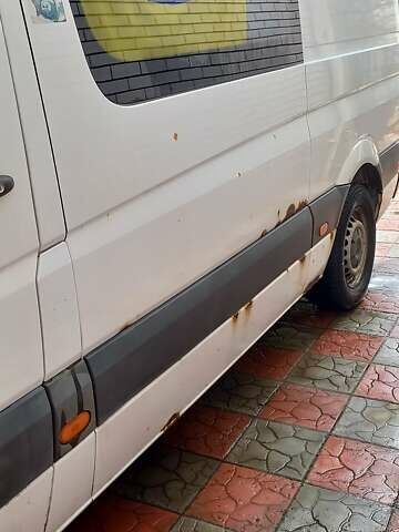 Белый Мерседес Sprinter, объемом двигателя 2.1 л и пробегом 417 тыс. км за 9300 $, фото 6 на Automoto.ua