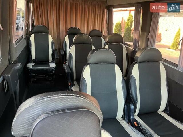 Белый Мерседес Sprinter, объемом двигателя 2.99 л и пробегом 530 тыс. км за 15300 $, фото 9 на Automoto.ua