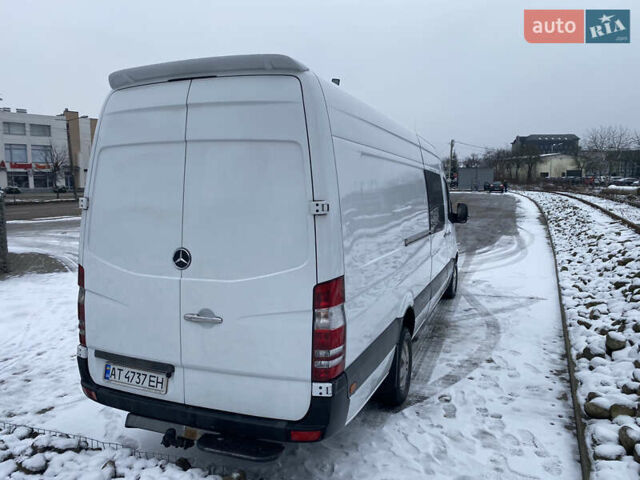 Белый Мерседес Sprinter, объемом двигателя 2.99 л и пробегом 389 тыс. км за 17999 $, фото 3 на Automoto.ua