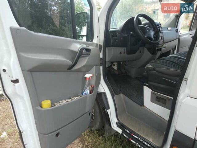 Білий Мерседес Sprinter, об'ємом двигуна 2.15 л та пробігом 400 тис. км за 10700 $, фото 1 на Automoto.ua