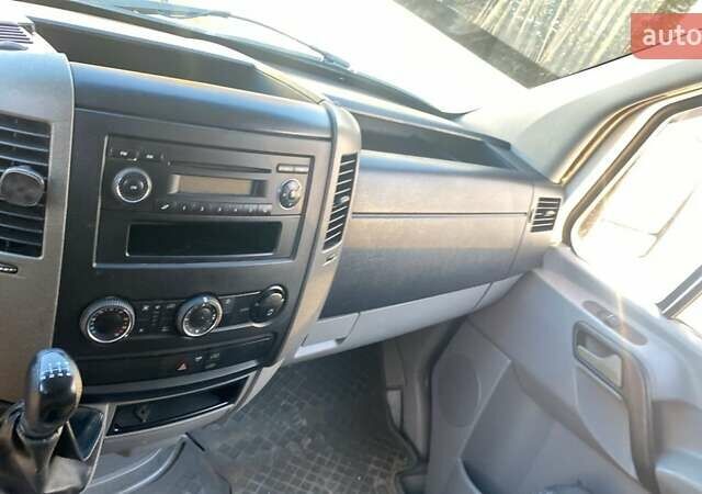 Білий Мерседес Sprinter, об'ємом двигуна 0 л та пробігом 721 тис. км за 11800 $, фото 1 на Automoto.ua
