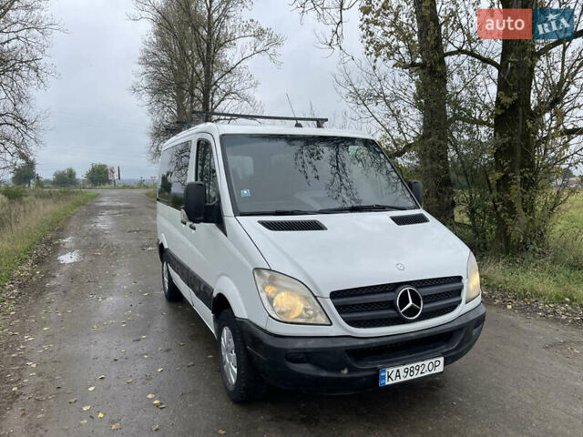 Белый Мерседес Sprinter, объемом двигателя 2.15 л и пробегом 380 тыс. км за 5699 $, фото 10 на Automoto.ua