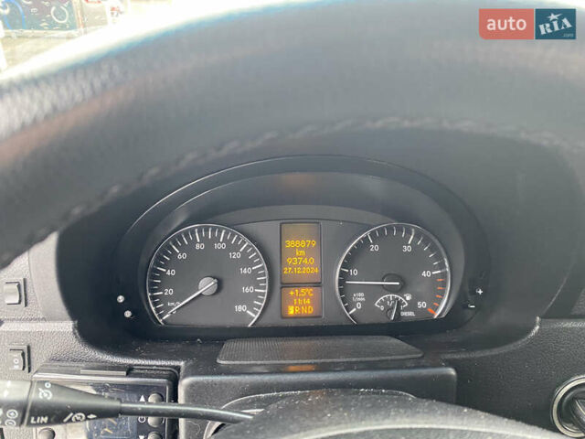 Белый Мерседес Sprinter, объемом двигателя 2.99 л и пробегом 389 тыс. км за 17999 $, фото 16 на Automoto.ua
