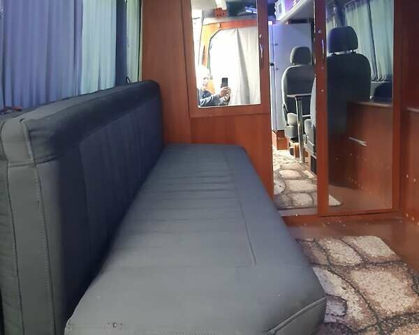 Білий Мерседес Sprinter, об'ємом двигуна 2.1 л та пробігом 280 тис. км за 19000 $, фото 7 на Automoto.ua