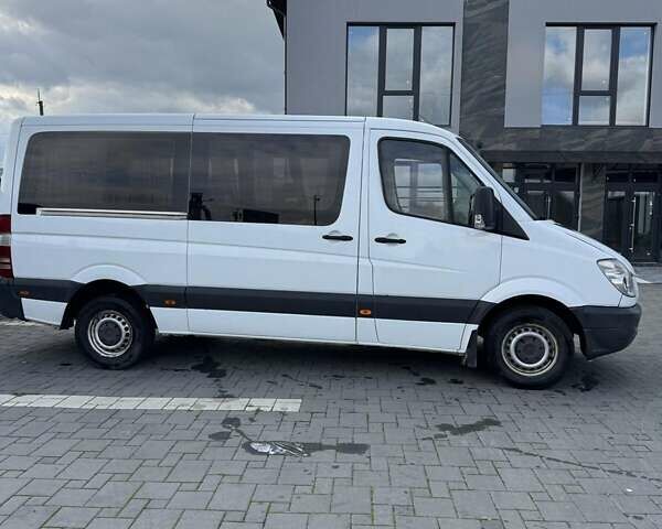 Білий Мерседес Sprinter, об'ємом двигуна 2.2 л та пробігом 200 тис. км за 9500 $, фото 3 на Automoto.ua