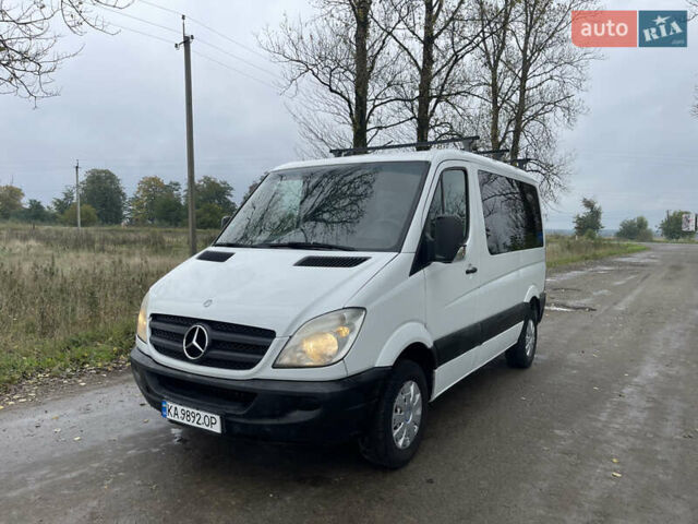 Белый Мерседес Sprinter, объемом двигателя 2.15 л и пробегом 380 тыс. км за 5699 $, фото 8 на Automoto.ua