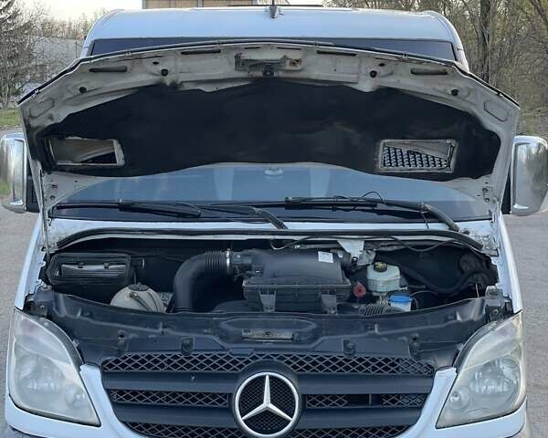 Білий Мерседес Sprinter, об'ємом двигуна 2.15 л та пробігом 700 тис. км за 10300 $, фото 8 на Automoto.ua