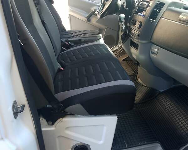 Белый Мерседес Sprinter, объемом двигателя 0 л и пробегом 420 тыс. км за 10500 $, фото 10 на Automoto.ua