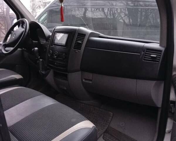 Белый Мерседес Sprinter, объемом двигателя 2.15 л и пробегом 350 тыс. км за 11500 $, фото 9 на Automoto.ua