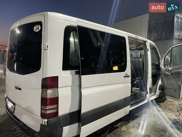 Білий Мерседес Sprinter, об'ємом двигуна 2.2 л та пробігом 304 тис. км за 12000 $, фото 1 на Automoto.ua