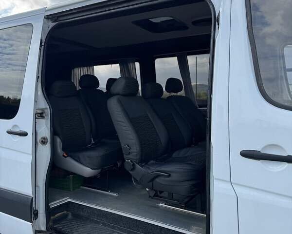 Білий Мерседес Sprinter, об'ємом двигуна 2.2 л та пробігом 200 тис. км за 9500 $, фото 6 на Automoto.ua
