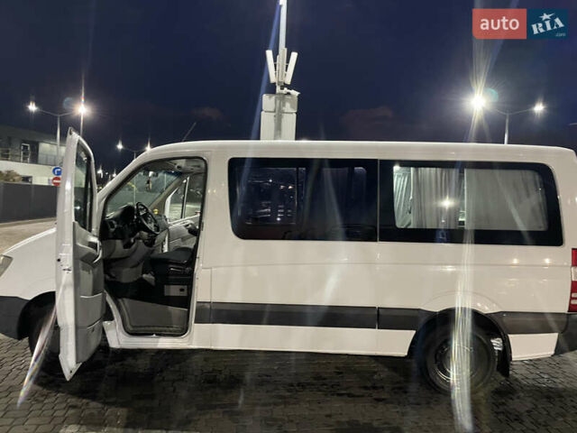 Білий Мерседес Sprinter, об'ємом двигуна 2.2 л та пробігом 304 тис. км за 12000 $, фото 6 на Automoto.ua