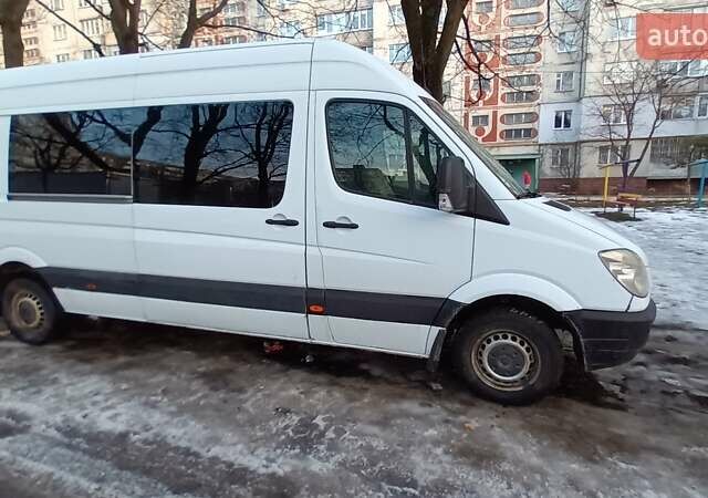 Білий Мерседес Sprinter, об'ємом двигуна 2.2 л та пробігом 300 тис. км за 9000 $, фото 29 на Automoto.ua