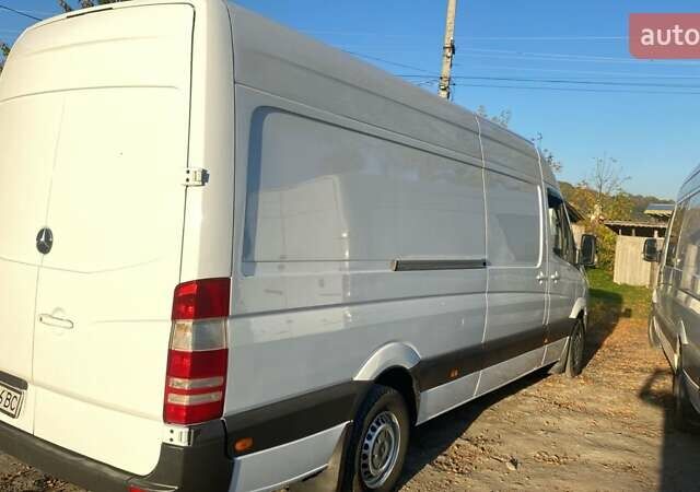 Білий Мерседес Sprinter, об'ємом двигуна 0 л та пробігом 721 тис. км за 11800 $, фото 6 на Automoto.ua