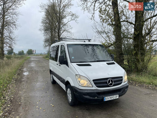 Белый Мерседес Sprinter, объемом двигателя 2.15 л и пробегом 380 тыс. км за 5699 $, фото 11 на Automoto.ua