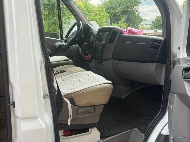 Белый Мерседес Sprinter, объемом двигателя 3.2 л и пробегом 833 тыс. км за 14500 $, фото 10 на Automoto.ua