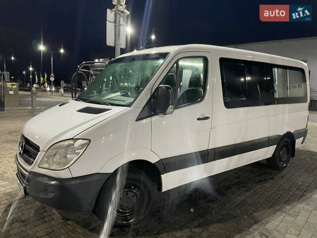 Білий Мерседес Sprinter, об'ємом двигуна 2.2 л та пробігом 304 тис. км за 12000 $, фото 4 на Automoto.ua