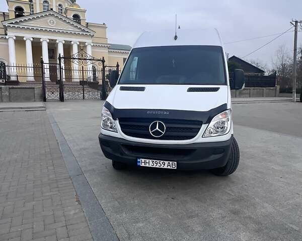 Белый Мерседес Sprinter, объемом двигателя 3 л и пробегом 230 тыс. км за 16500 $, фото 7 на Automoto.ua