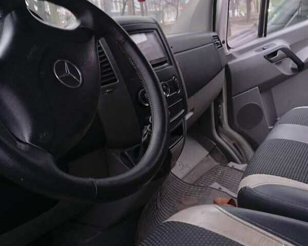Белый Мерседес Sprinter, объемом двигателя 2.15 л и пробегом 350 тыс. км за 11500 $, фото 10 на Automoto.ua