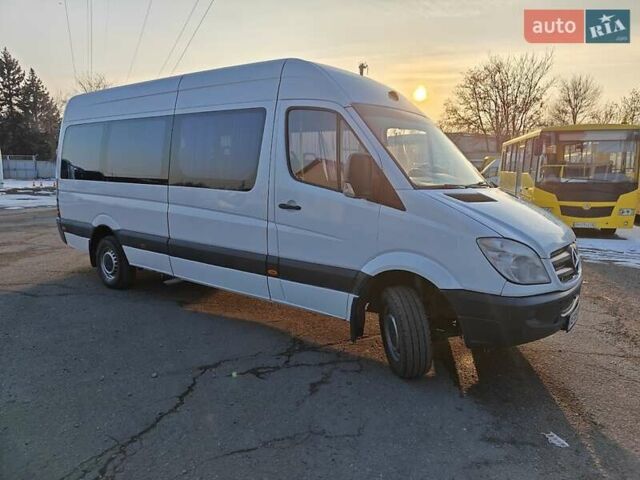 Белый Мерседес Sprinter, объемом двигателя 2.87 л и пробегом 700 тыс. км за 15700 $, фото 3 на Automoto.ua