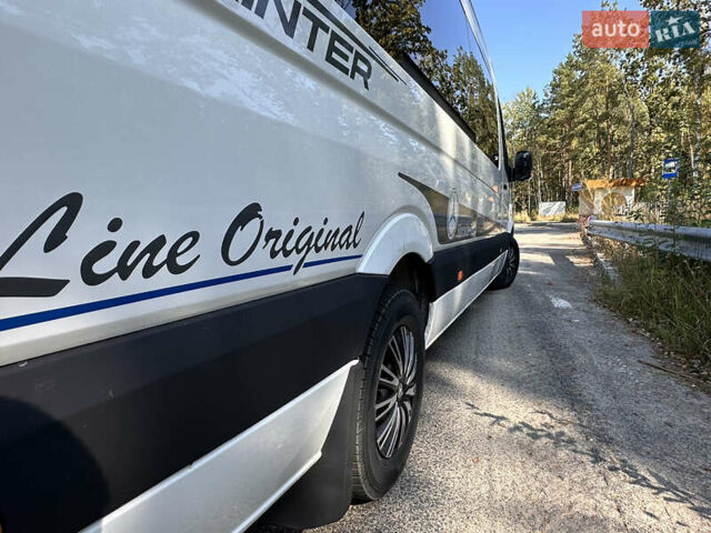 Белый Мерседес Sprinter, объемом двигателя 3.22 л и пробегом 600 тыс. км за 15500 $, фото 14 на Automoto.ua