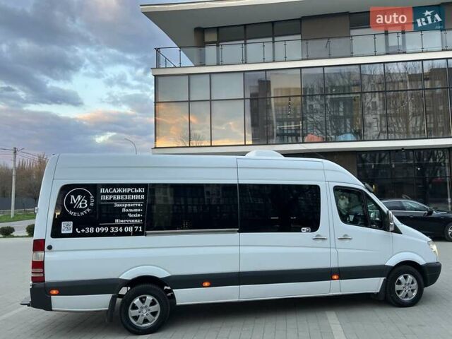Белый Мерседес Sprinter, объемом двигателя 2.14 л и пробегом 880 тыс. км за 14200 $, фото 4 на Automoto.ua