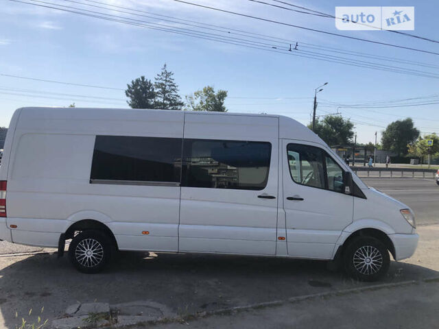 Белый Мерседес Sprinter, объемом двигателя 3 л и пробегом 630 тыс. км за 18500 $, фото 4 на Automoto.ua