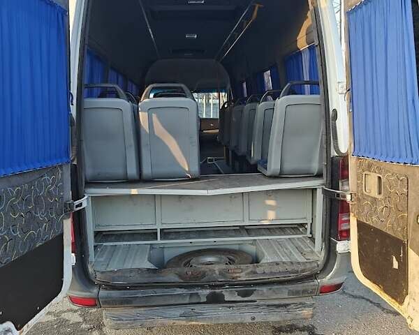 Белый Мерседес Sprinter, объемом двигателя 2.87 л и пробегом 700 тыс. км за 15700 $, фото 7 на Automoto.ua