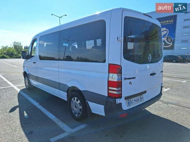 Белый Мерседес Sprinter, объемом двигателя 2.15 л и пробегом 206 тыс. км за 10500 $, фото 1 на Automoto.ua