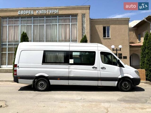 Белый Мерседес Sprinter, объемом двигателя 2.1 л и пробегом 630 тыс. км за 10499 $, фото 5 на Automoto.ua
